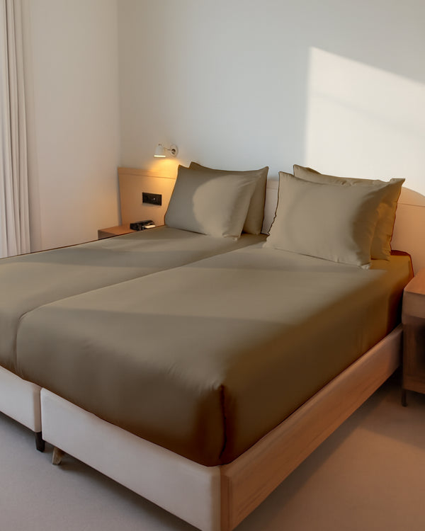 FlexNest 5 Piece Split Bed Sheet Set- Taupe