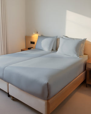 FlexNest 5 Piece Split Bed Sheet Set- Light Gray