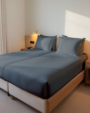 FlexNest 5 Piece Split Bed Sheet Set- Dark Gray